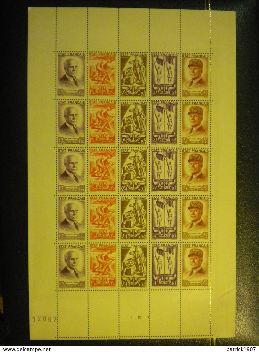 1943 N°580 FEUILLE AU PROFIT DU SECOURS NATIONAL MARECHAL PETAIN   NEUF** - Full Sheets