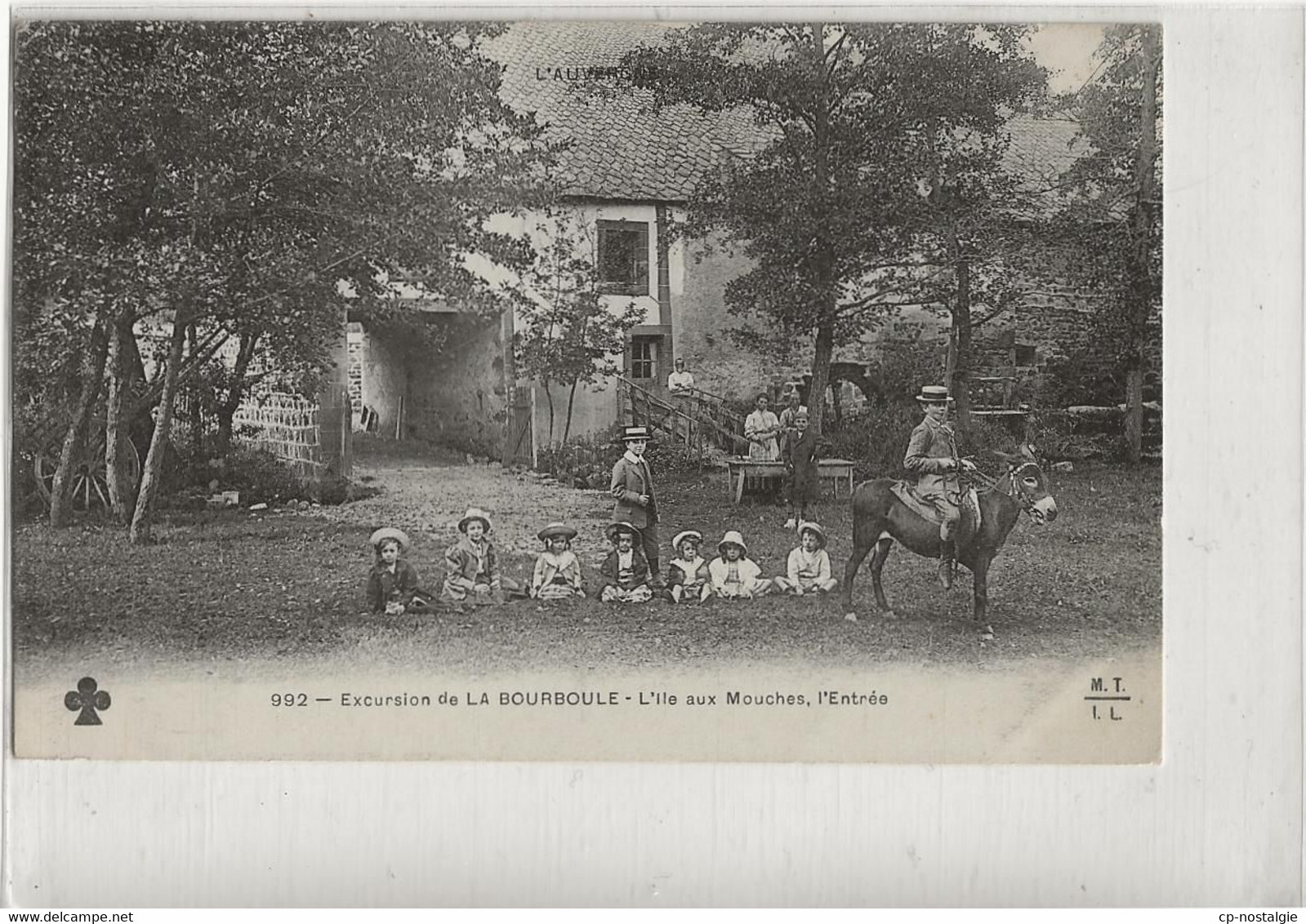 ENVIRONS DE LA BOURBOULE - L'ILE AUX MOUCHES - La Bourboule