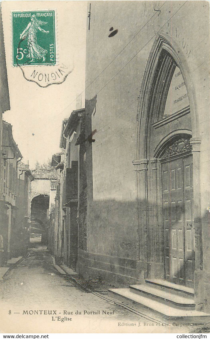 .CPA  FRANCE 84 "Monteux, Rue Du Portail Neuf, L'église" - Monteux