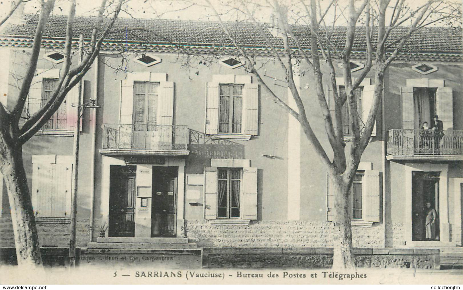 .CPA  FRANCE 84 "Sarrians, Bureau Des Postes Et Télégraphes" - Sarrians