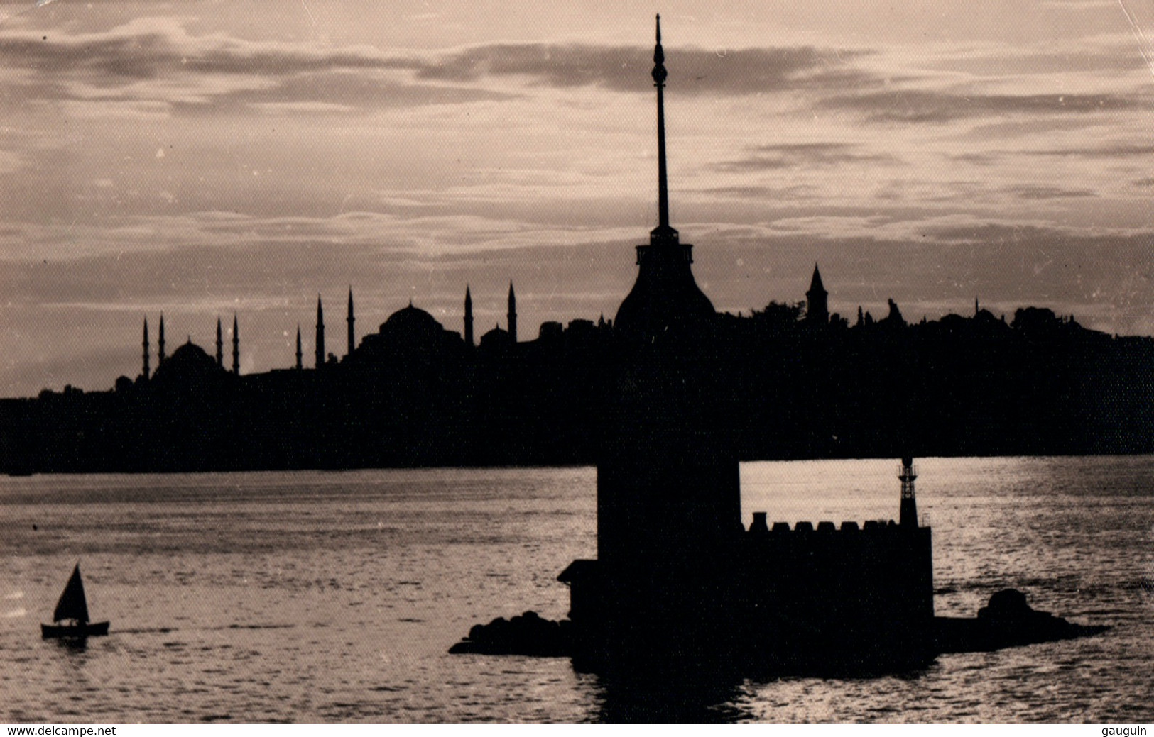 Carte-Photo - ISTANBUL - Vue De La Ville Effet De La Nuit ... - Gibilterra