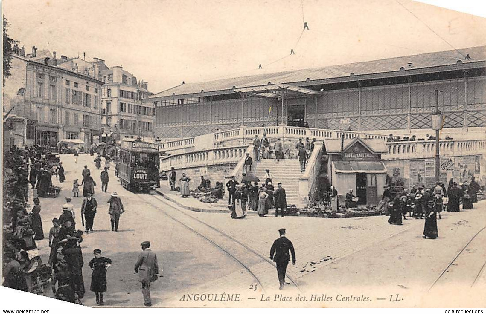 Angoulême         16        La Place Des  Halles   N°  LL 25     (voir Scan) - Angouleme