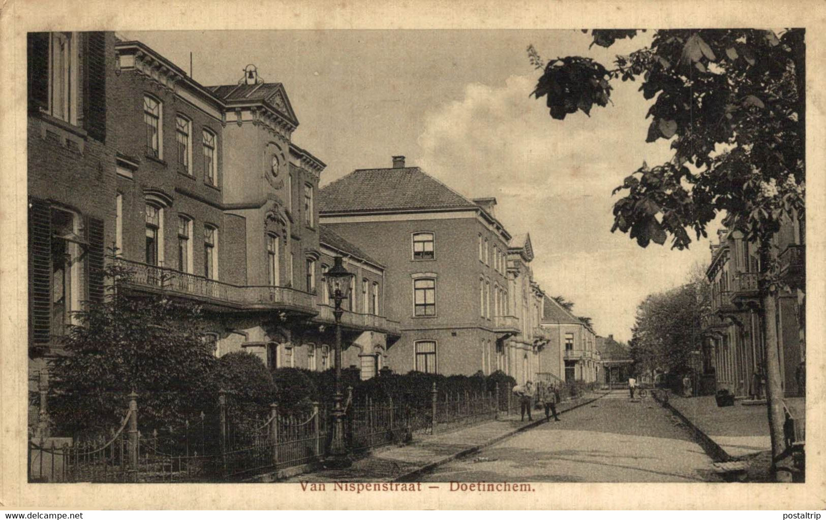 Doetinchem, Van Nispenstraat Met Gymnasium   GELDERLAND - Doetinchem