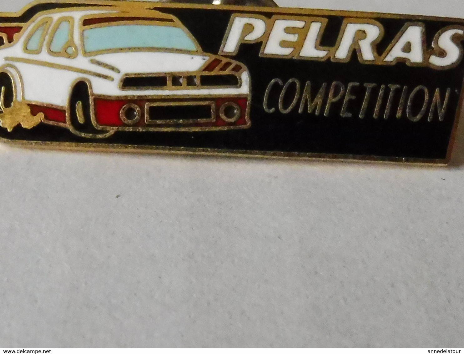 Pin's D'identification Pour Rallye Concurent PELRAS COMPETITION  , Identification Gravée Dans Le Métal , Au Dos  . - Rallye