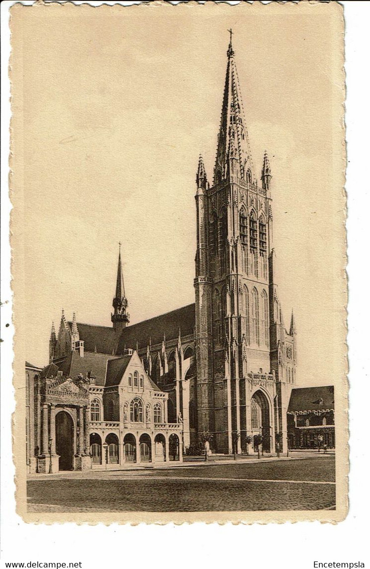 CPA-Carte Postale-Belgique-Ypres Cathédrale Saint Martin Et Beffroi   VM30200 - Ieper