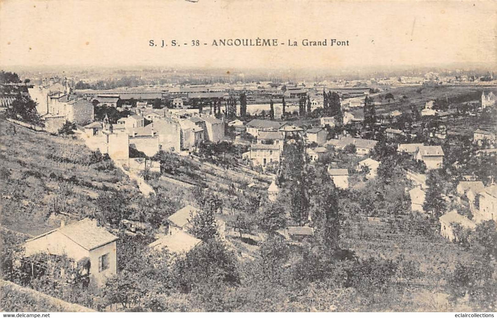 Angoulême         16           Vue Générale . Le Grand Fond    (voir Scan) - Angouleme