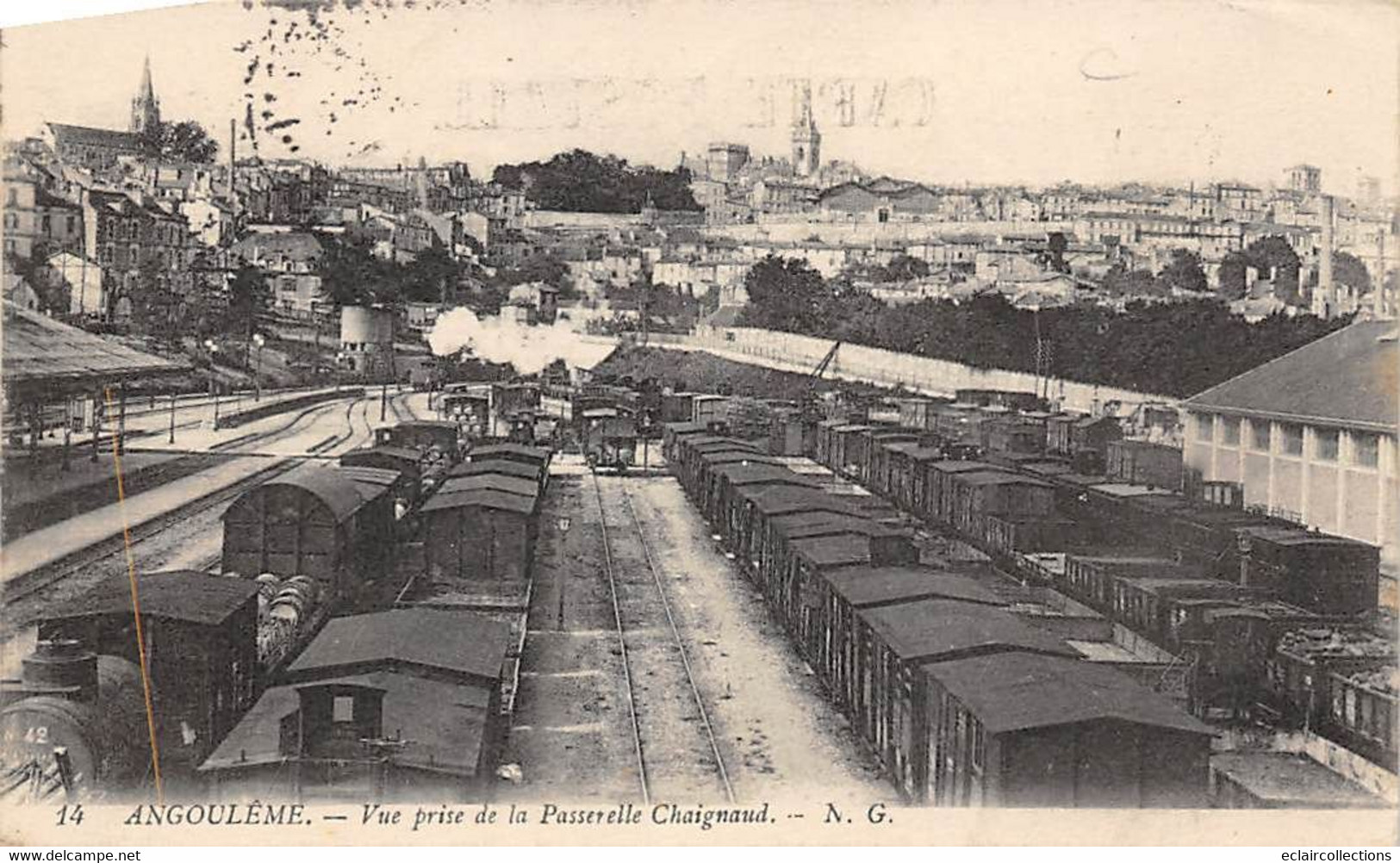 Angoulême         16         Vue Prise De La Passerelle Chaignaud.  Train   N° NG 14(voir Scan) - Angouleme