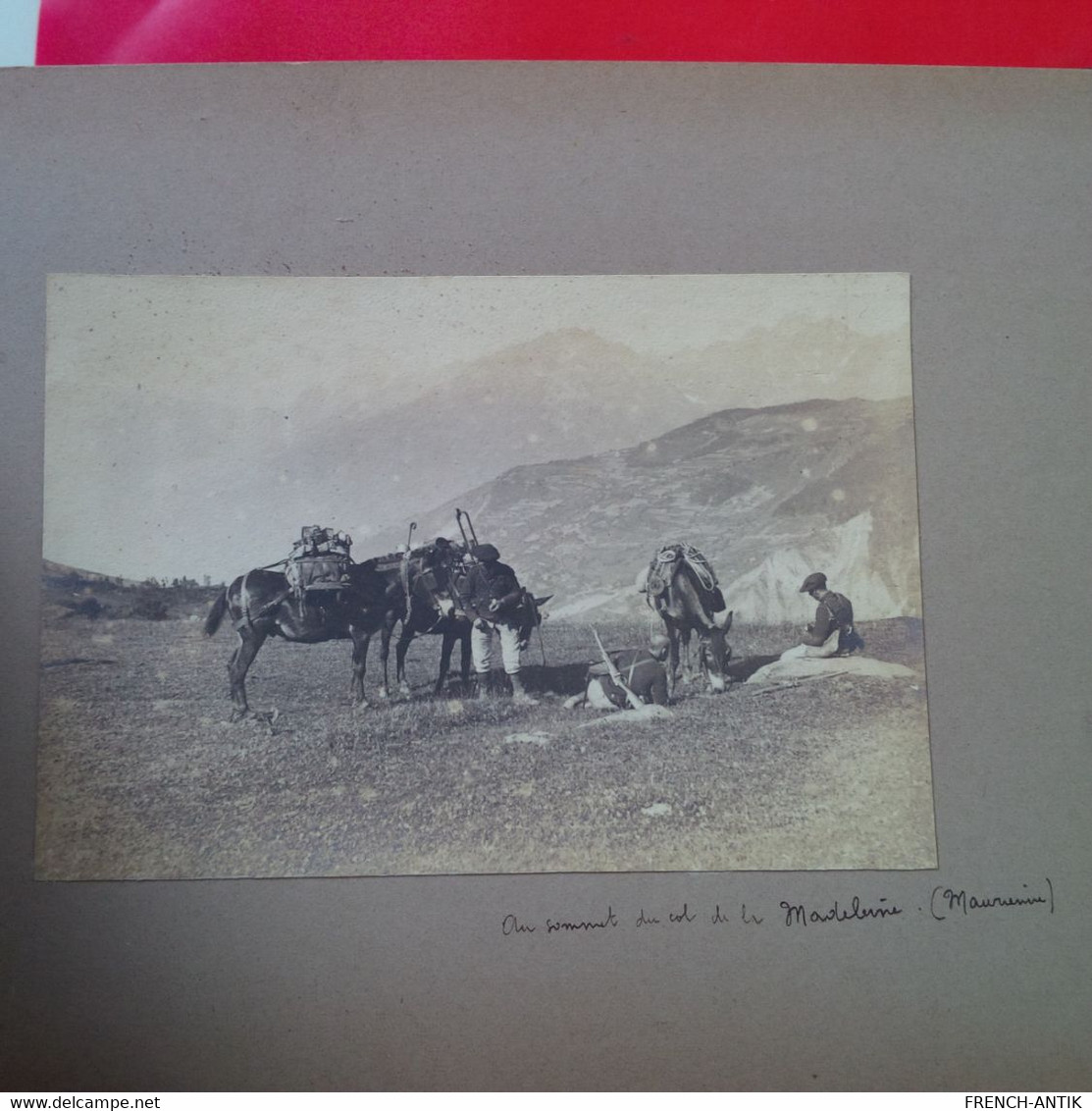 ALBUM PHOTO MONTAGNE MILITARIA CHASSEUR ALPIN 46 PHOTOGRAPHIES