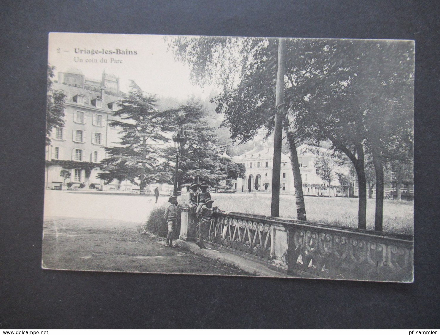 Frankreich Um 1900 AK / CPA Uriage - Les - Bains Un Coin Du Parc - Uriage