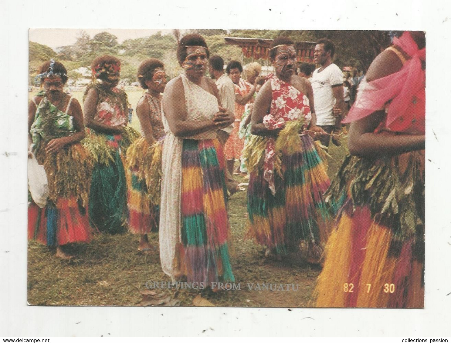 Cp , VANUATU (ex Nouvelles Hébrides) , Costumes , Custom Dress Of The Island Of TANNA ,écrite - Vanuatu