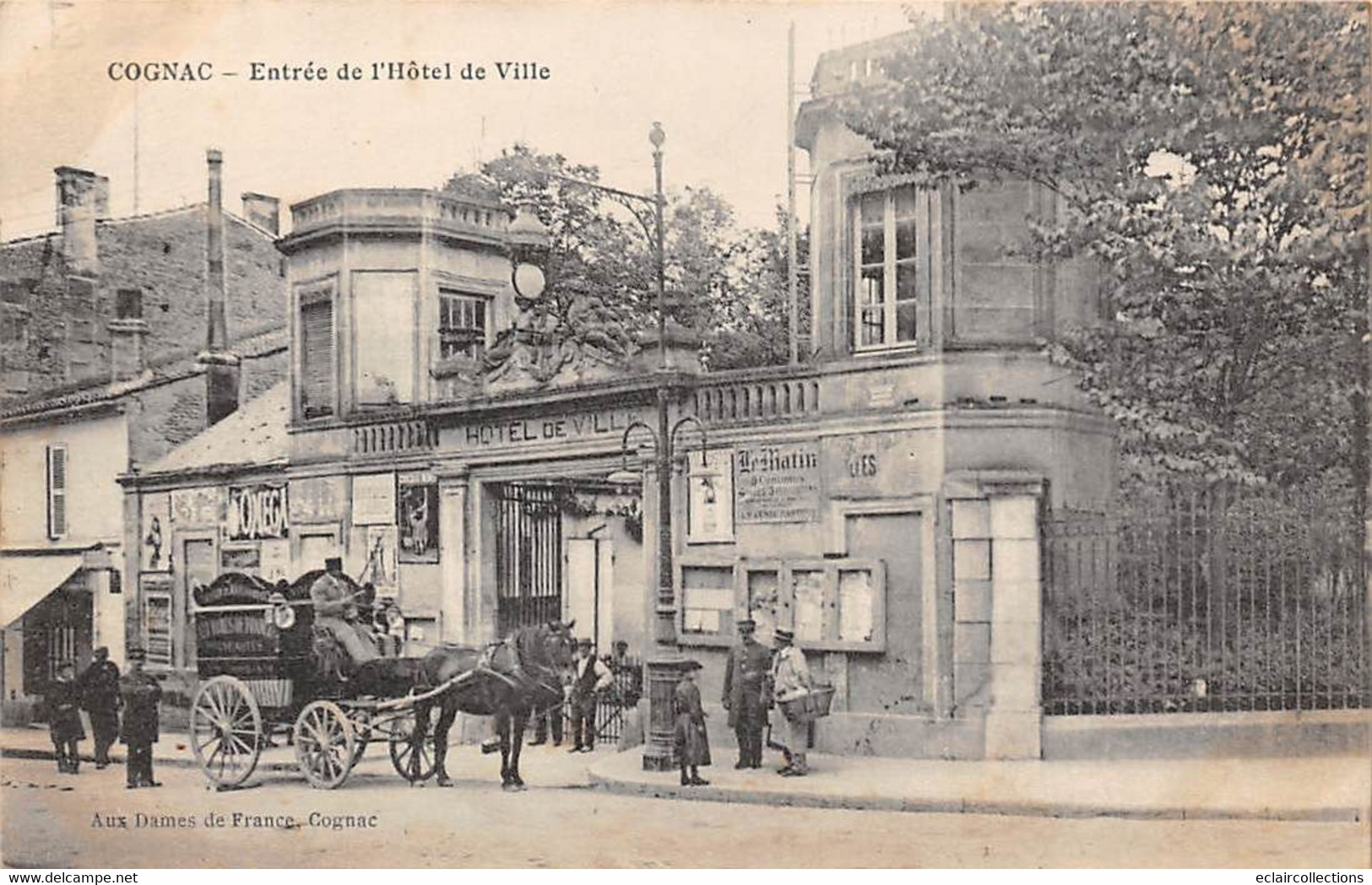 Cognac       16        Entrée De L'Hôtel De Ville . Voiture Hippomobile Des Dames De  France     (voir Scan) - Cognac