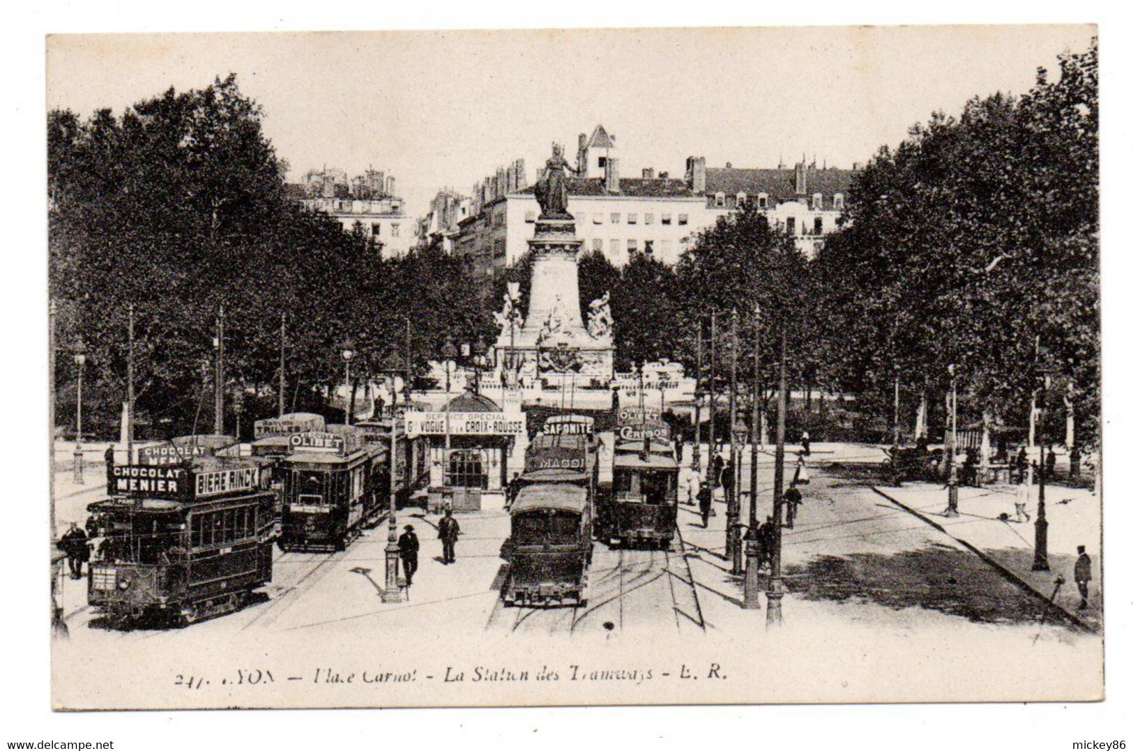 LYON  2° - Place Carnot -- La Station De Tramways (petite Animation, Publicités Menier,bière RINCK...  ).......à Saisir - Lyon 2