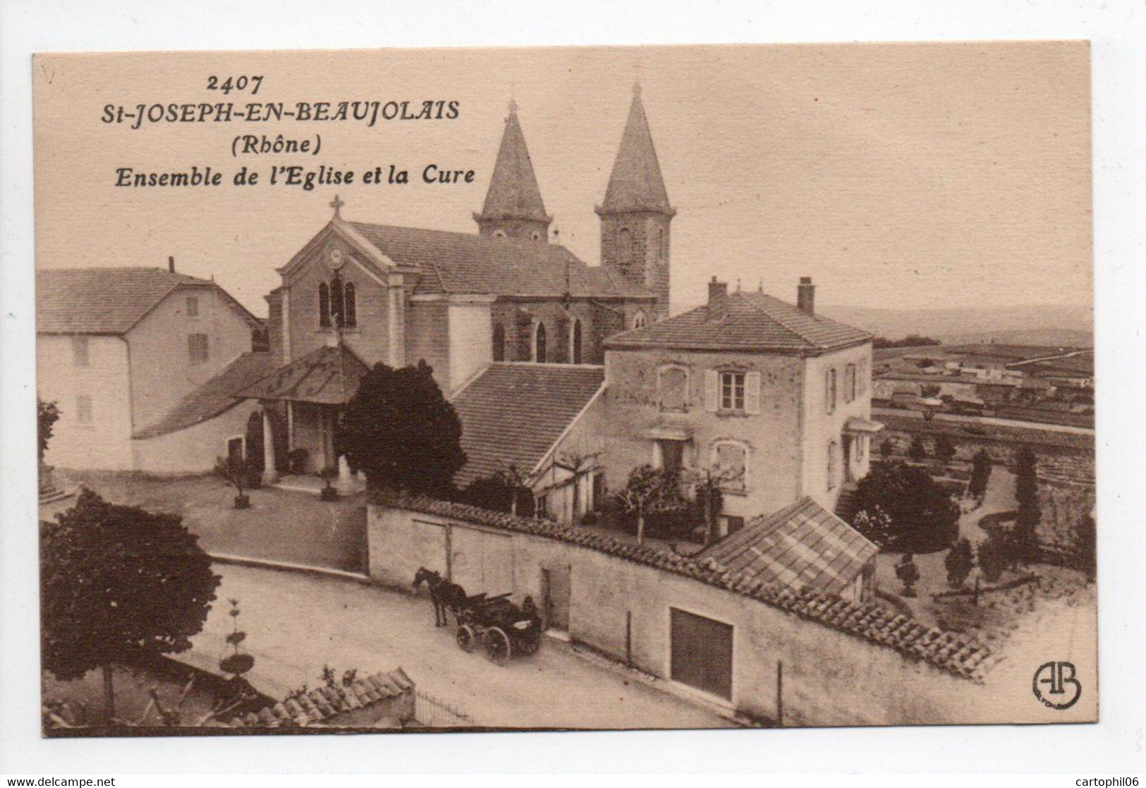 - CPA SAINT-JOSEPH-EN-BEAUJOLAIS (69) - Ensemble De L'Eglise Et La Cure - Edition AB 2407 - - Autres & Non Classés