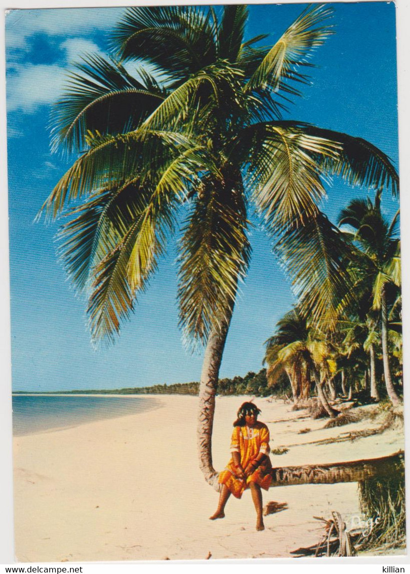 Nouvelle Caledonie Ile Loyauté La Plage Et Le Lagon D'ouvéa - New Caledonia