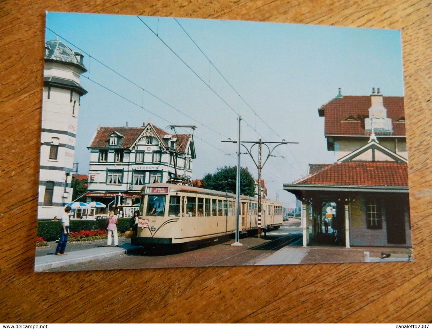 TRAM + LE COQ  DE HAAN: PHOTO REPRO D'APRES NEGATIF DU TRAM A  LA STATION DU COQ LE 18/08/1976 - Strassenbahnen