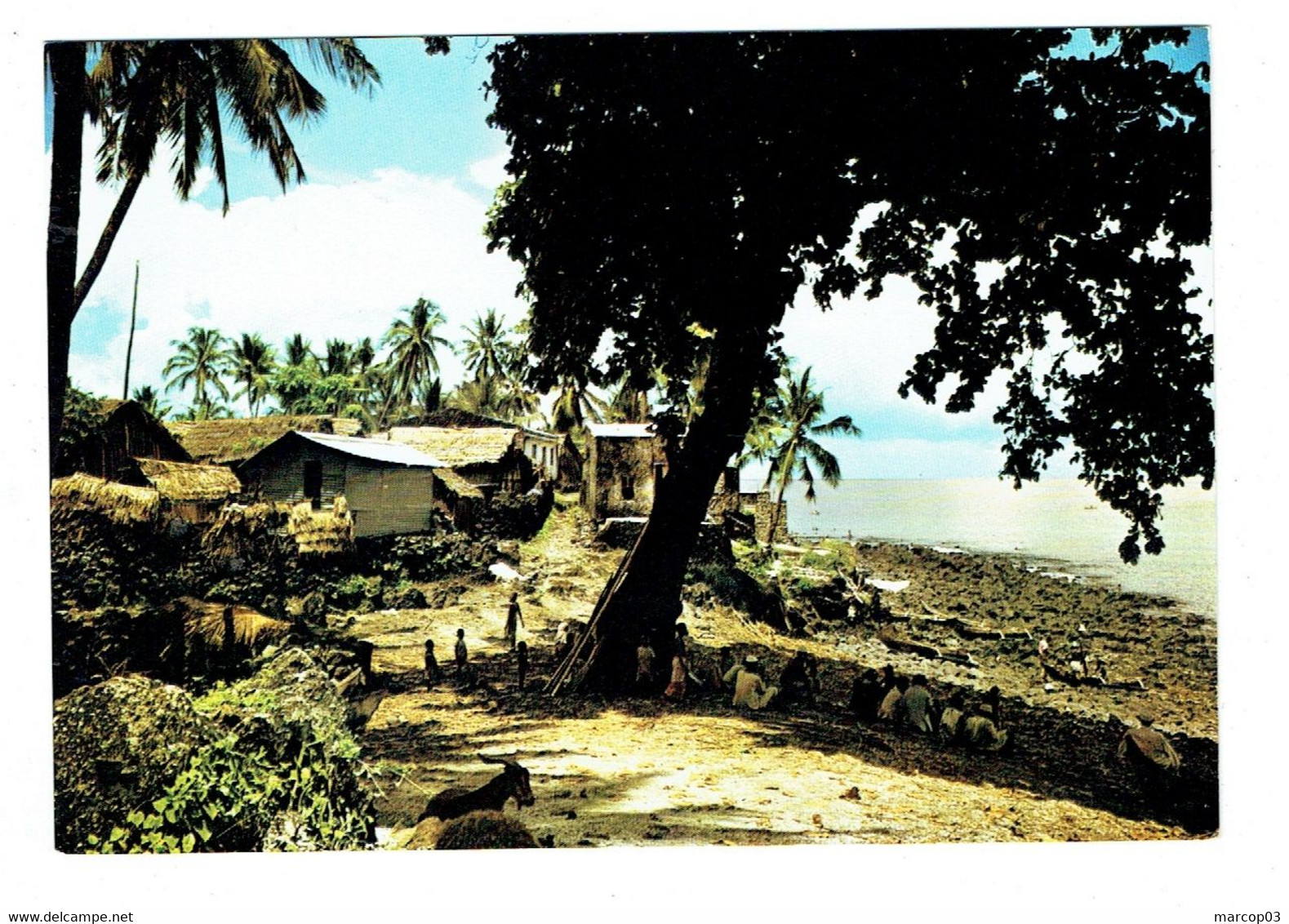 COMORES Village De HANTSAMBOU - Comoros