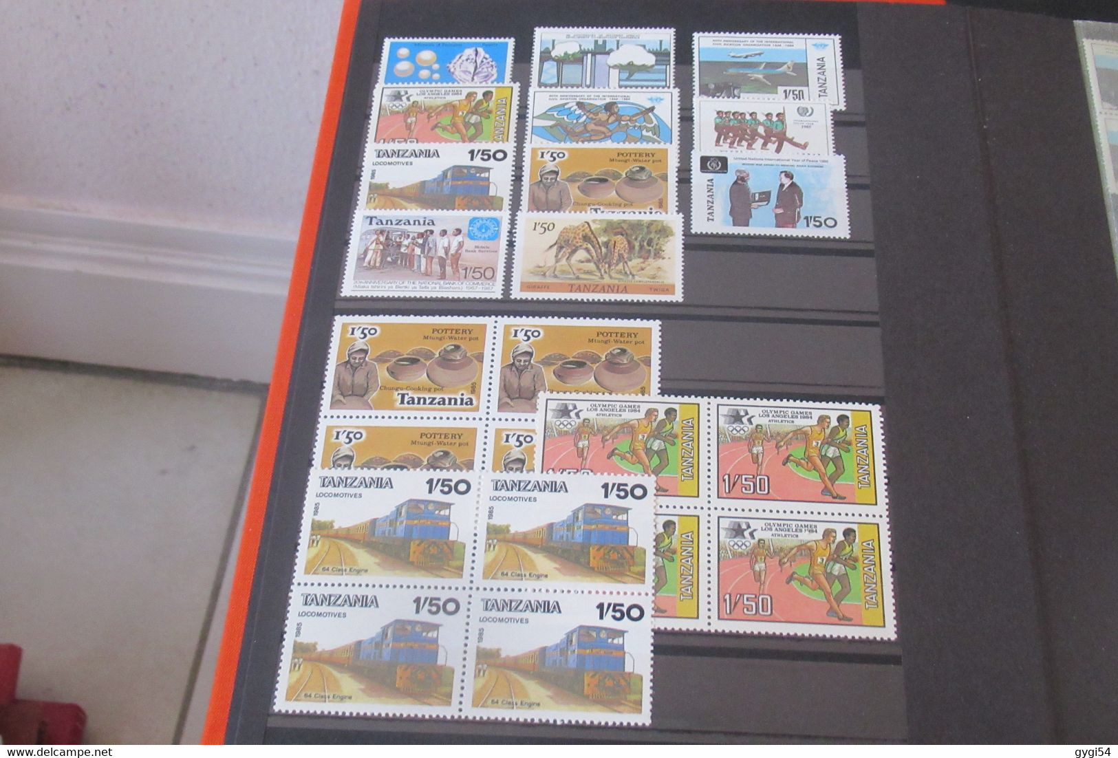 Espagne Et Tanzanie LOT - Collections