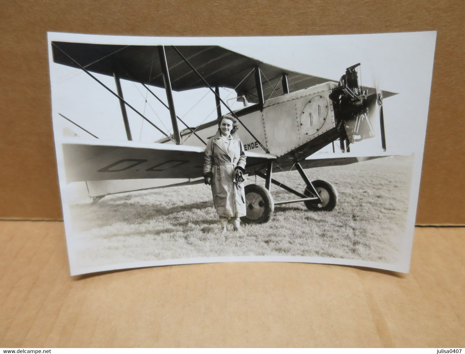 OSTENDE FEMME AVIATRICE  Ancienne Photographie Marie Antoinette COLLIN  Et Son Avion Gros Plan - Flieger