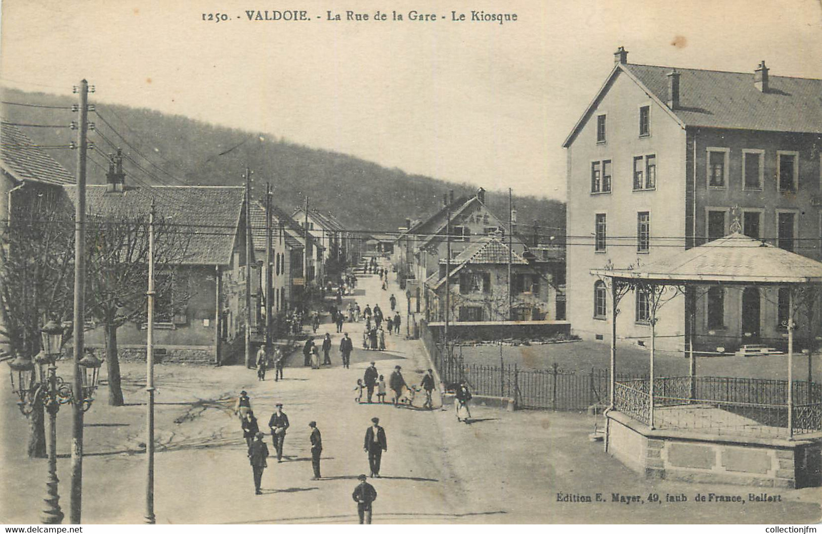 CPA FRANCE 90 " Valdoie, La Rue De La Gare, Le Kiosque". - Valdoie