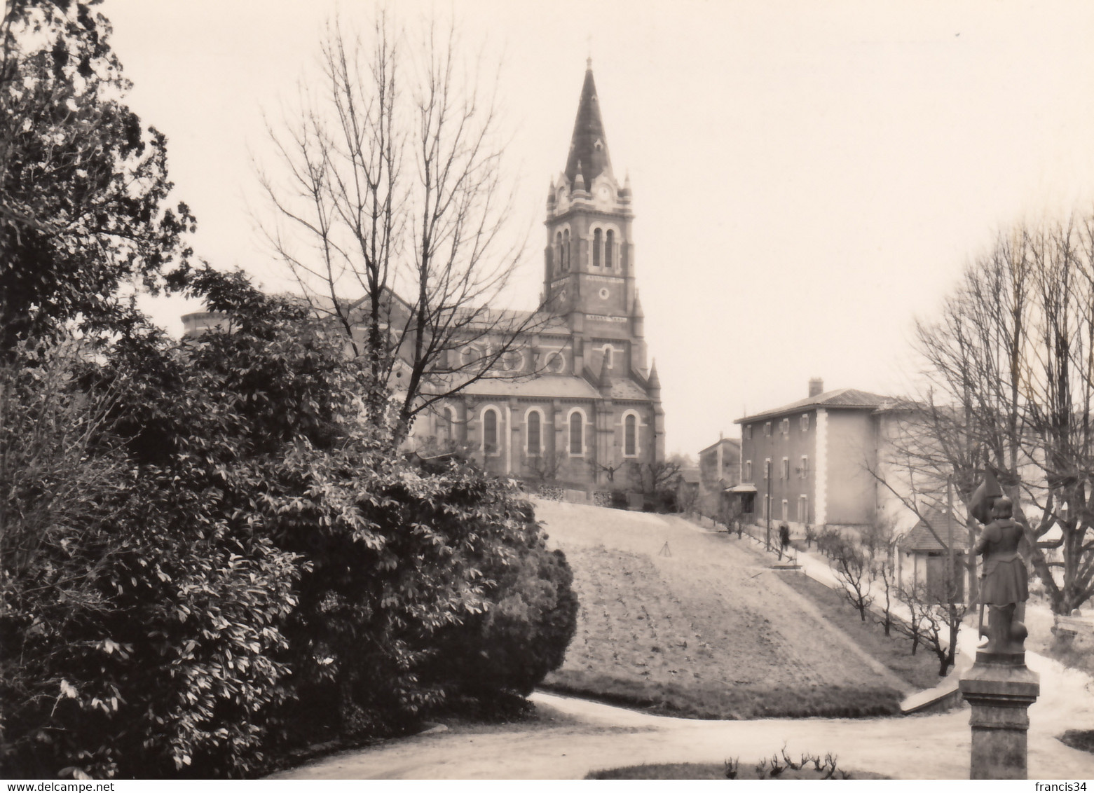 CPA - Vaugneray - Clinique St Joseph - Entrée Et Pavillon Ste Anne - ( Mars 1955 ) - Sonstige & Ohne Zuordnung