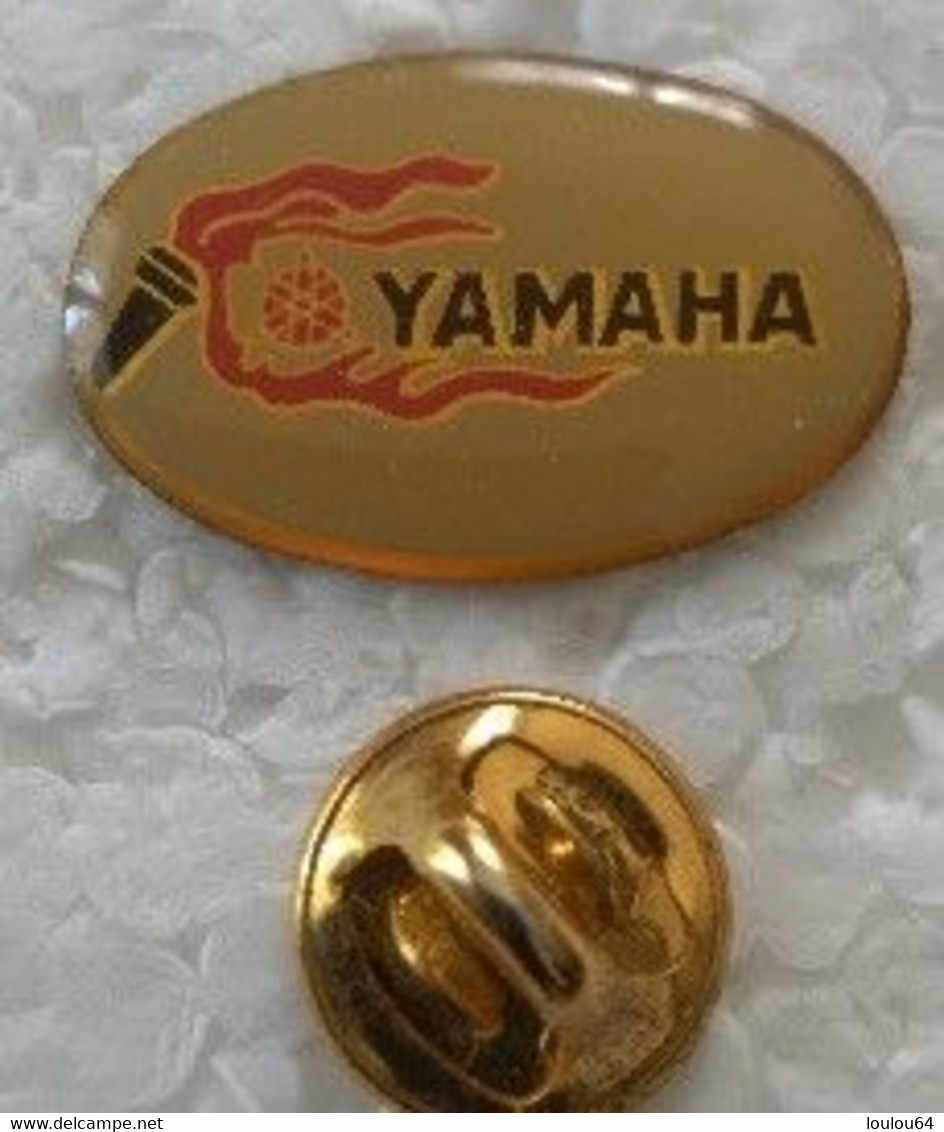 Pin's - Motos - Logo YAMAHA - - Motos