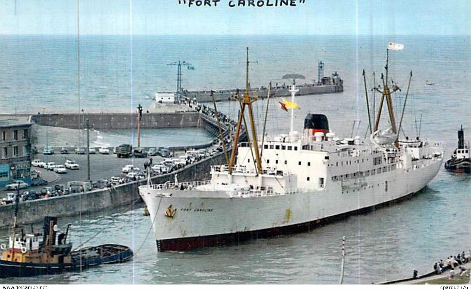 Cpsm Dieppe  Bananier   Bateau Cargo  " Fort Caroline    "  C.G.T Compagnie Générale Transatlantique - Cargos