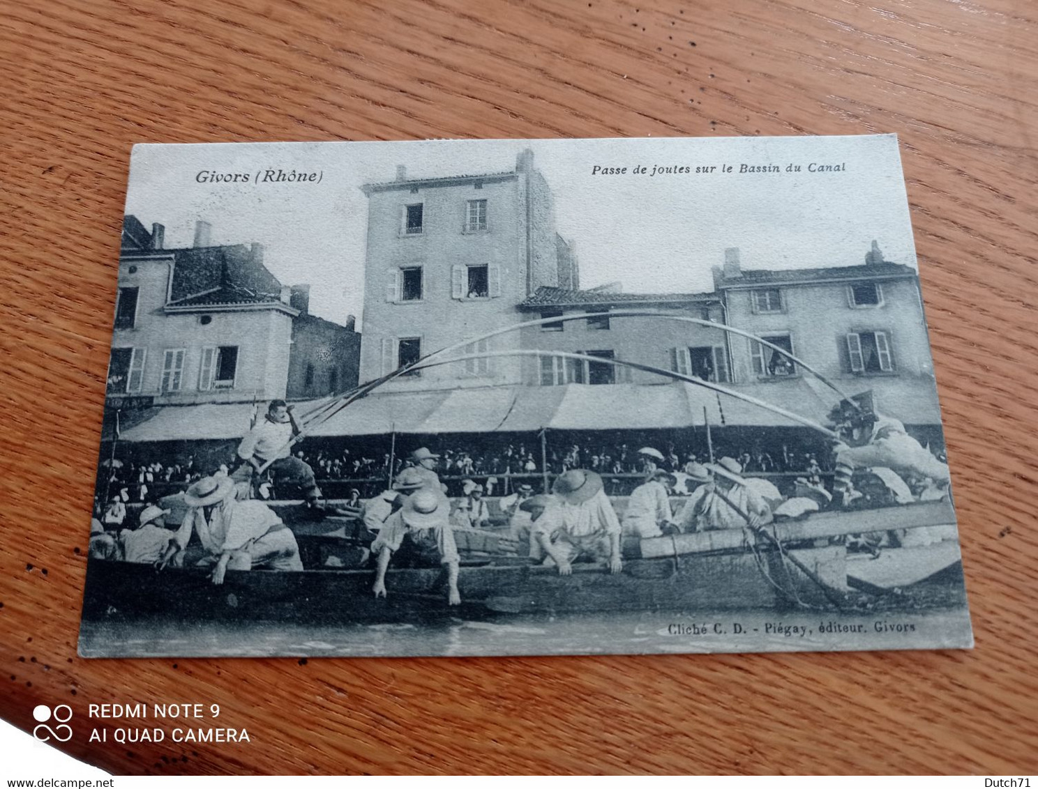 RARE CPA  69// GIVORS// PASSE DE JOUTES SUR LE BASSIN DU CANAL - Givors