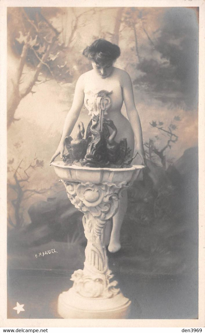 Pin-up - A La Fontaine - Photo H. Manuel - Carte Etoile - Lot De 2 (voir Les 4 Scans) - Pin-Ups