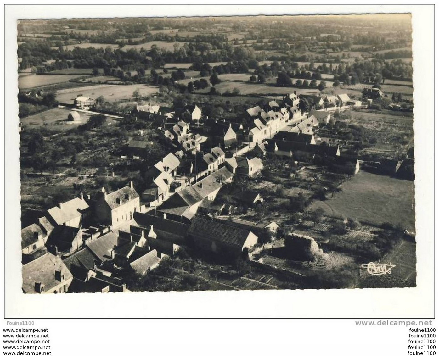 Carte Le Chatelet  La Croix Blanche ( Vue Aérienne )( Peu Courante ) - Altri & Non Classificati