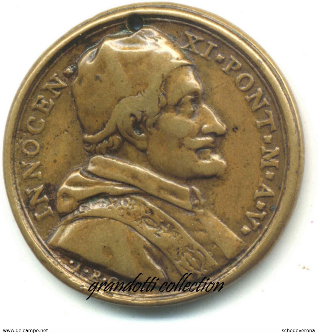 PAPA INNOCENZO XI IL BUON PASTORE 1680 RARA MEDAGLIA GUGLIELMADA - Royaux/De Noblesse