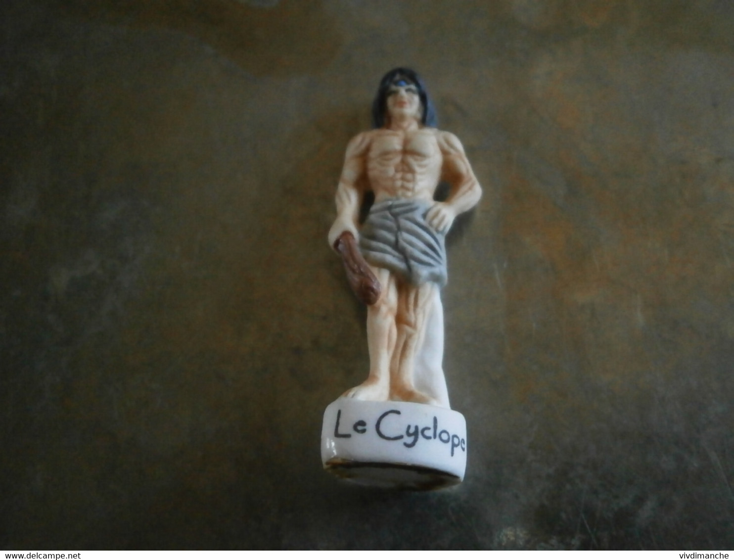 LA MYTHOLOGIE - 2001 - LE CYCLOPE - FEVE MATE - Histoire