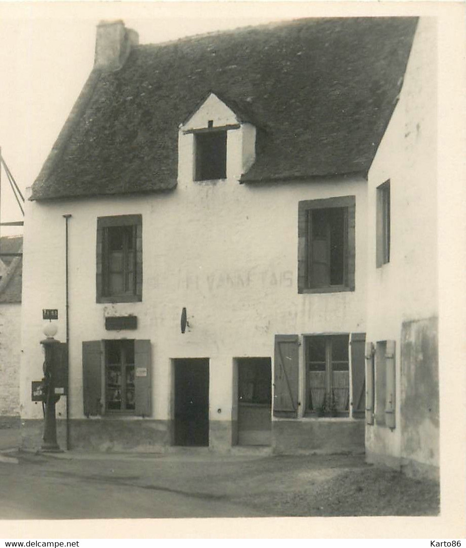 Herbignac * Débit De Tabac Tabacs , Place Du Marché * Café * Pompe à Essence - Herbignac