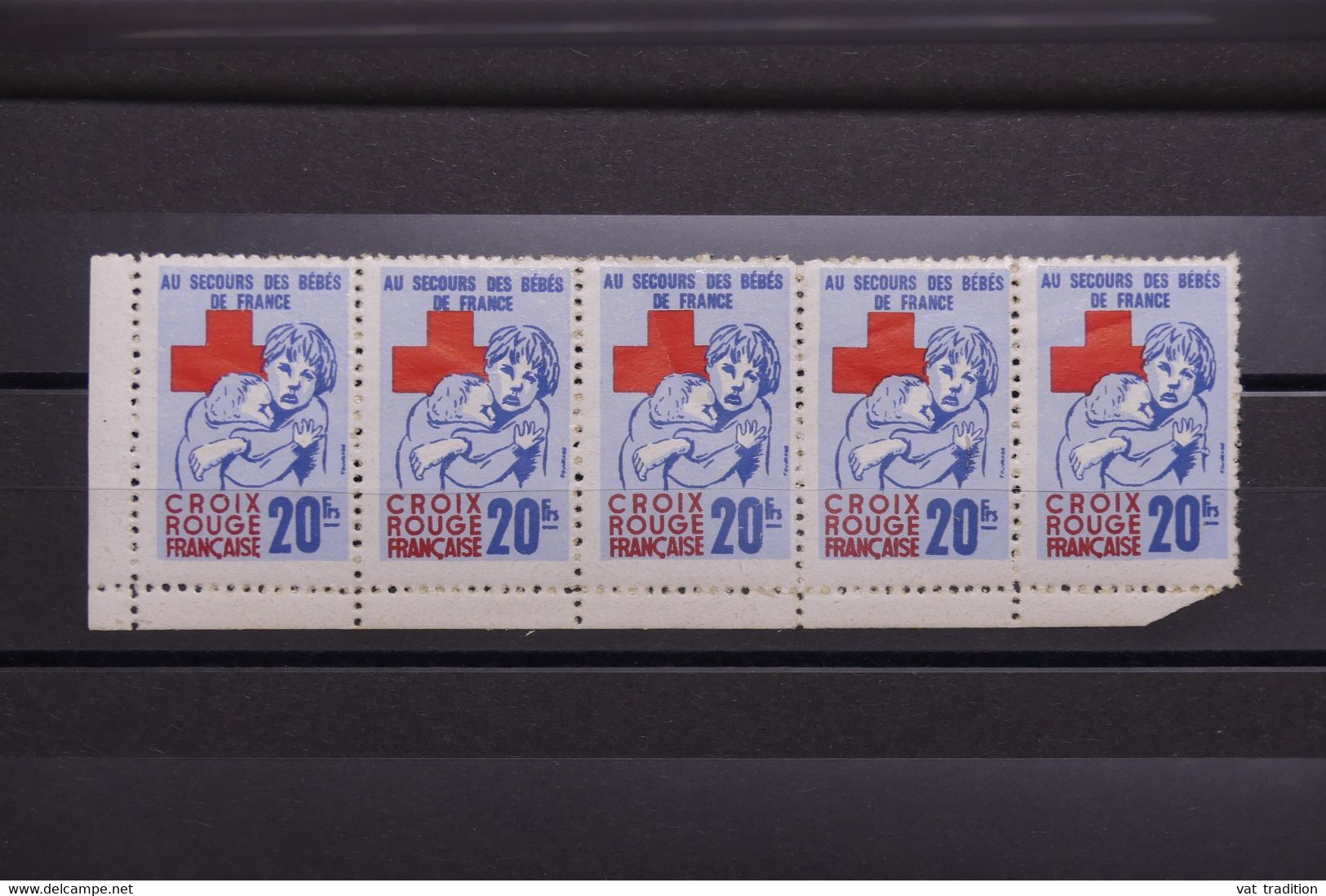 FRANCE - Bande De 5 Vignettes Croix Rouge - Au Secours Des Bébés De France - L 96165 - Rotes Kreuz