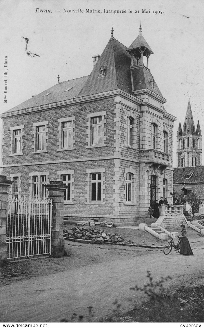 EVRAN - Nouvelle Mairie, Inaugurée Le 21 Mai 1905 - Animé - Evran