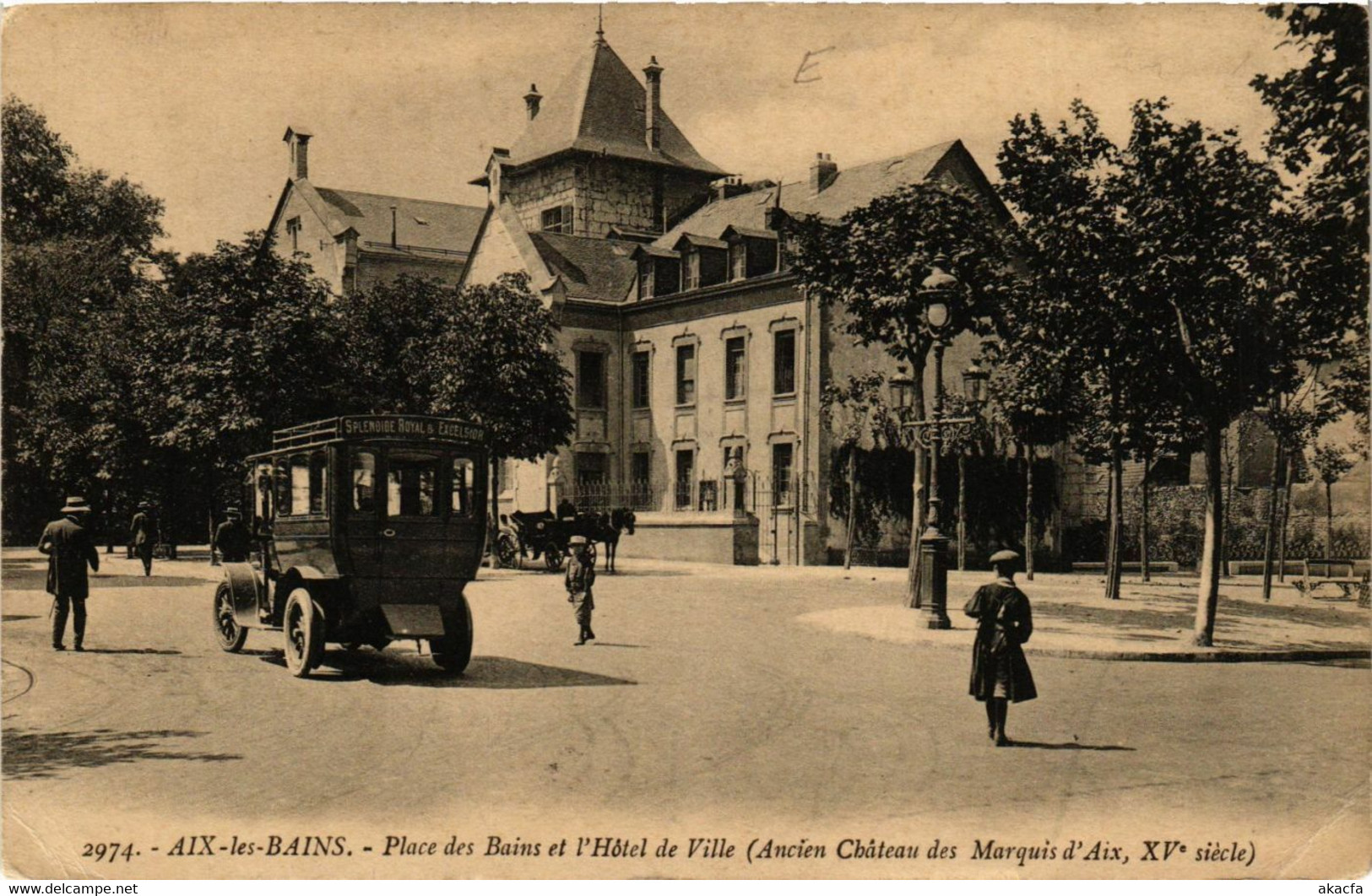 CPA AIX-les-BAINS Place Des Bains Et L'Hotel De Ville (Ancien Chateau (653443) - Aix Les Bains