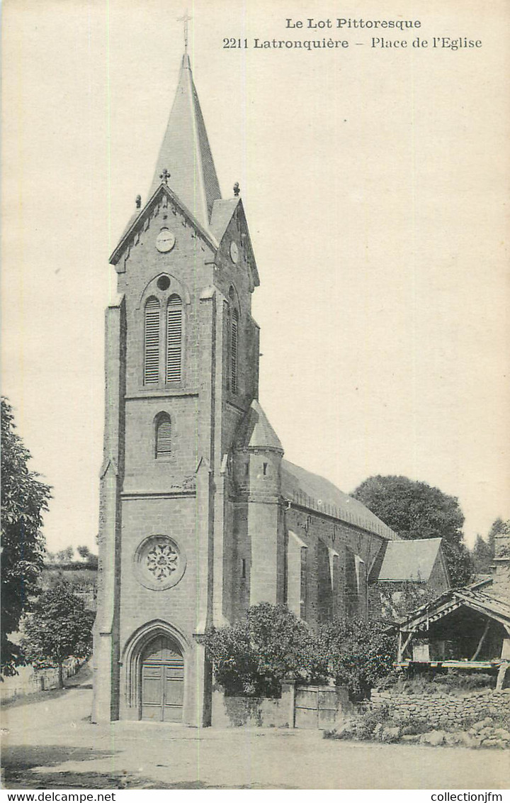 CPA FRANCE 46 " Latronquière, Place De L'église". - Latronquiere