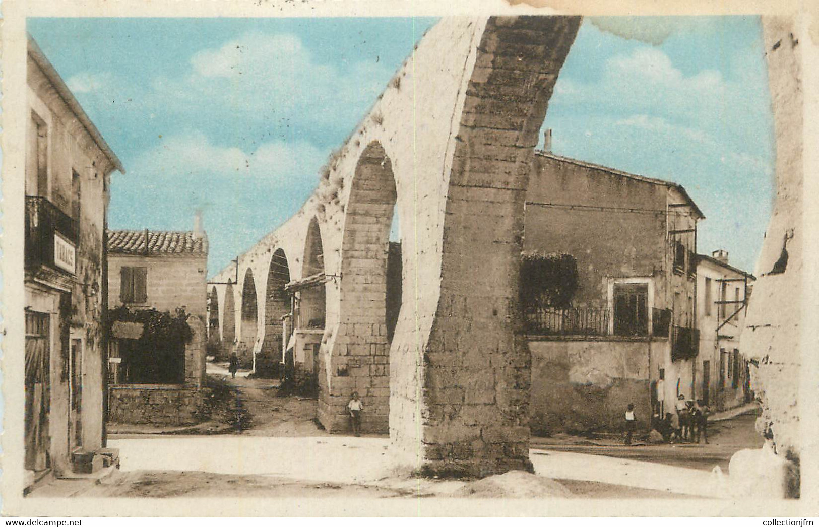 CPSM FRANCE 34 "Castries, Les Arches De L'aqueduc En Ville". - Castries