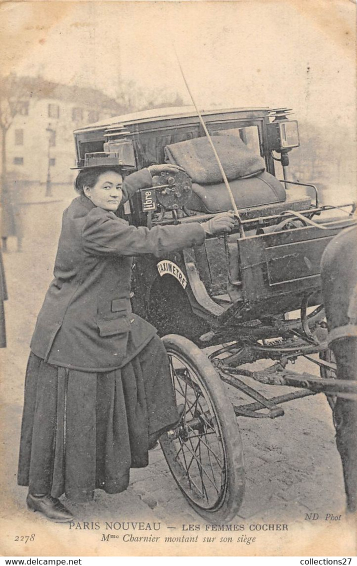 PARIS- LOT DE 12 CARTES POSTALES- LES FEMMES COCHER