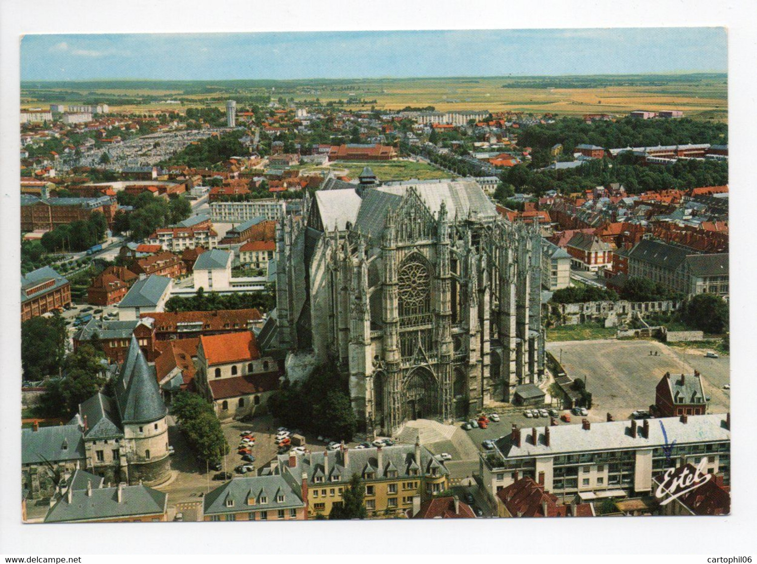 - CPM BEAUVAIS (60) - Vue Aérienne - Editions ESTEL 40908 - - Beauvais