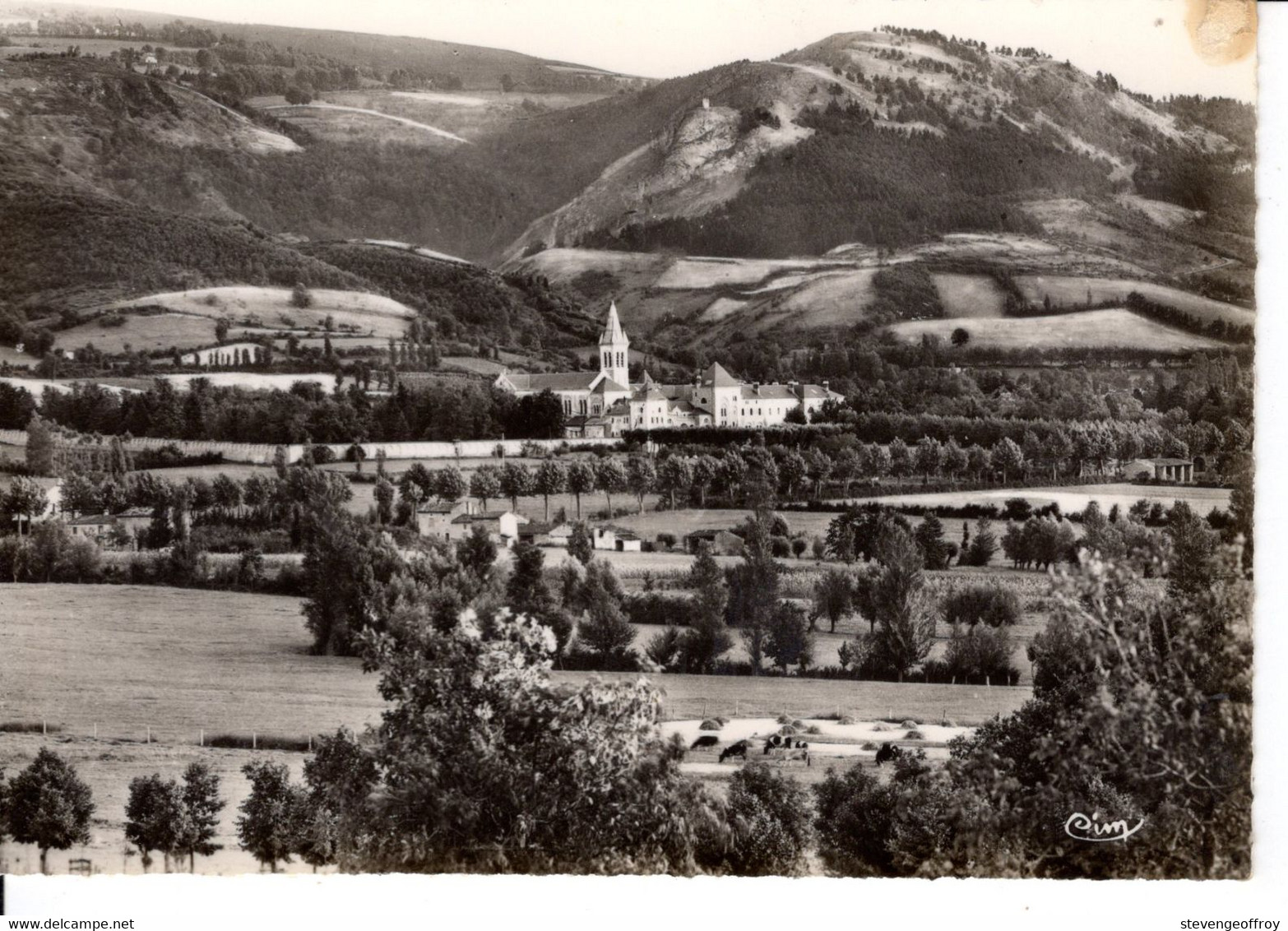 81 Tarn Dourgne Abbaye Sainte Ste Scholastique Vue Generale Nature Paysage Montagne Batiment Edifice Histoire Patrimoine - Dourgne