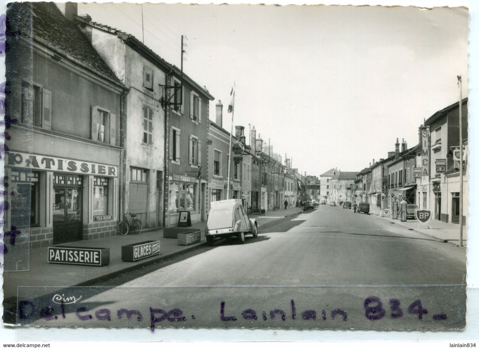 - 203 - LLOUHANS - ( Saône Et Loire ), Rue De Chateaurenard, Patissier, 2 Cv Citroén, Grand Format, TBE, Scans. - Louhans