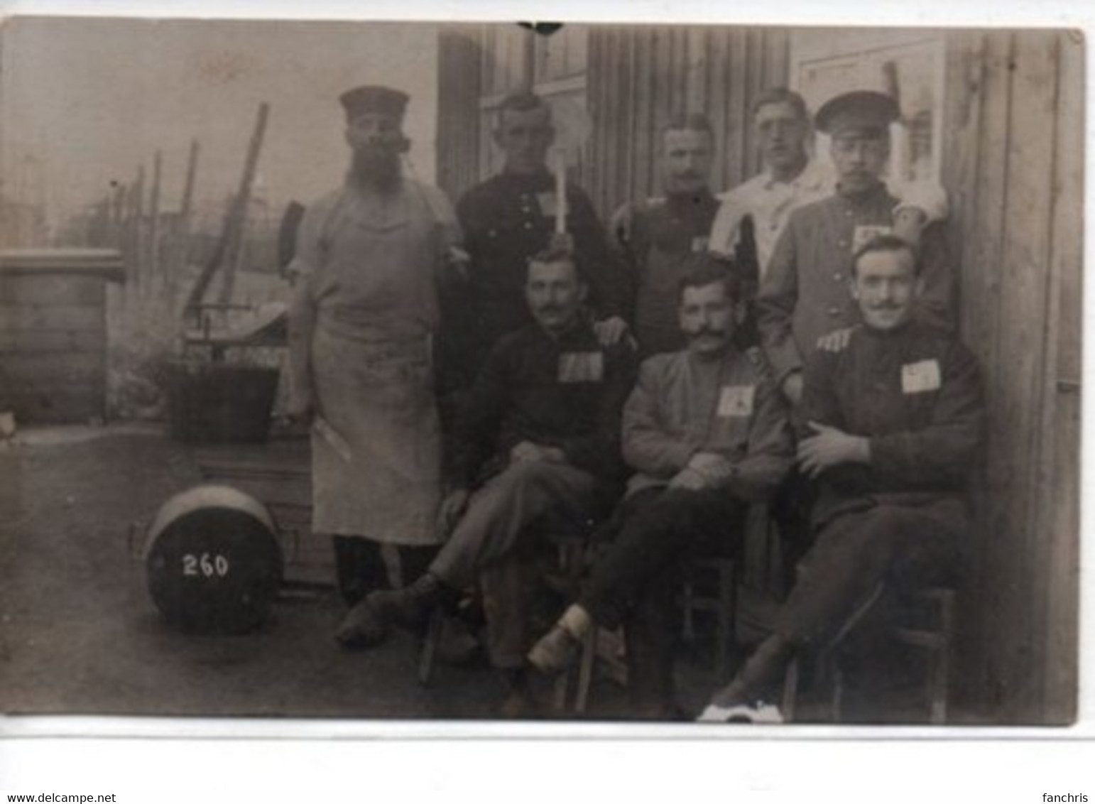 Guerre 1917- Photographie Prise Dans Un Camp De Prisonniers D'un Soldat Du 221° Regiment D'Infanterie 10° Compagnie - Oorlog 1914-18