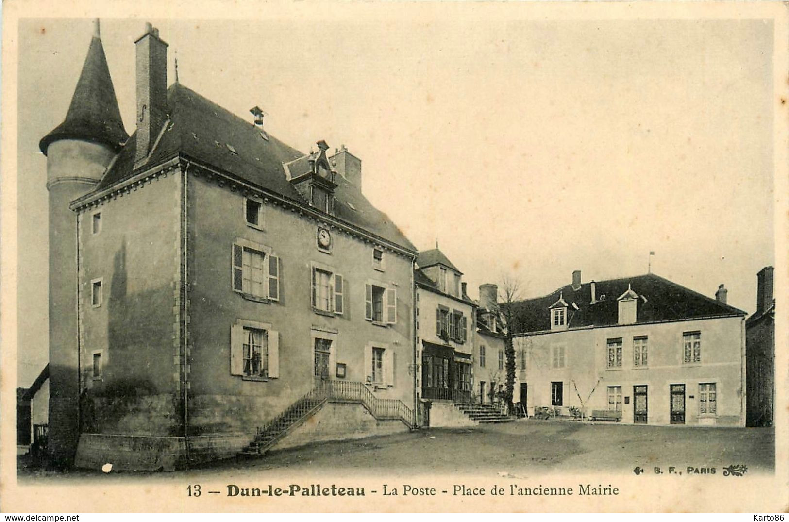 Dun Le Palleteau * La Poste * La Place De L'ancienne Mairie - Dun Le Palestel