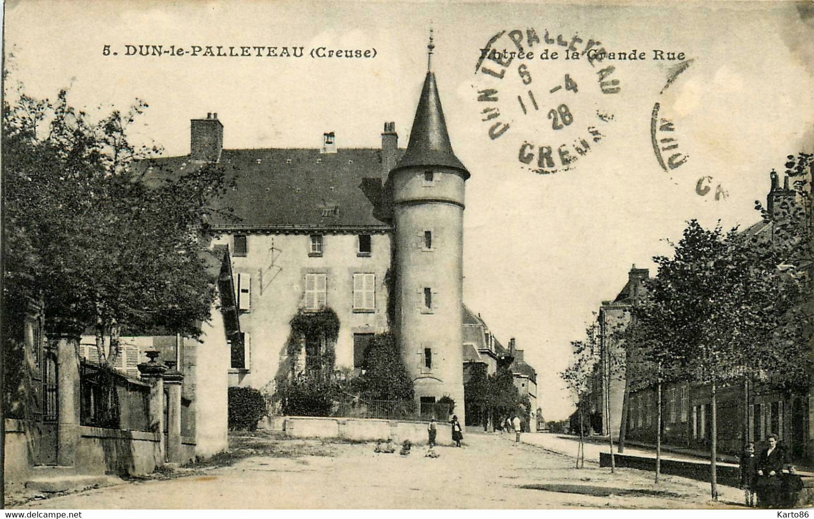 Dun Le Palleteau * Place Du Village - Dun Le Palestel