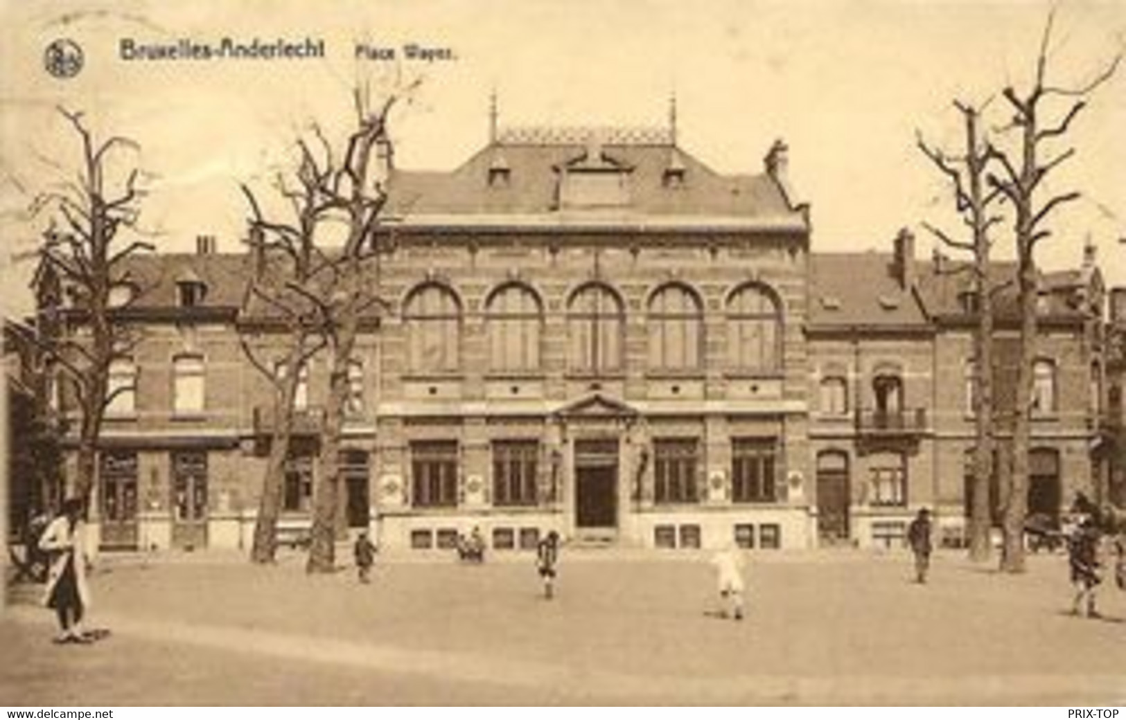 REF4034/ CP-PK Anderlecht - Bruxelles La Place Wayez  Animée - Anderlecht