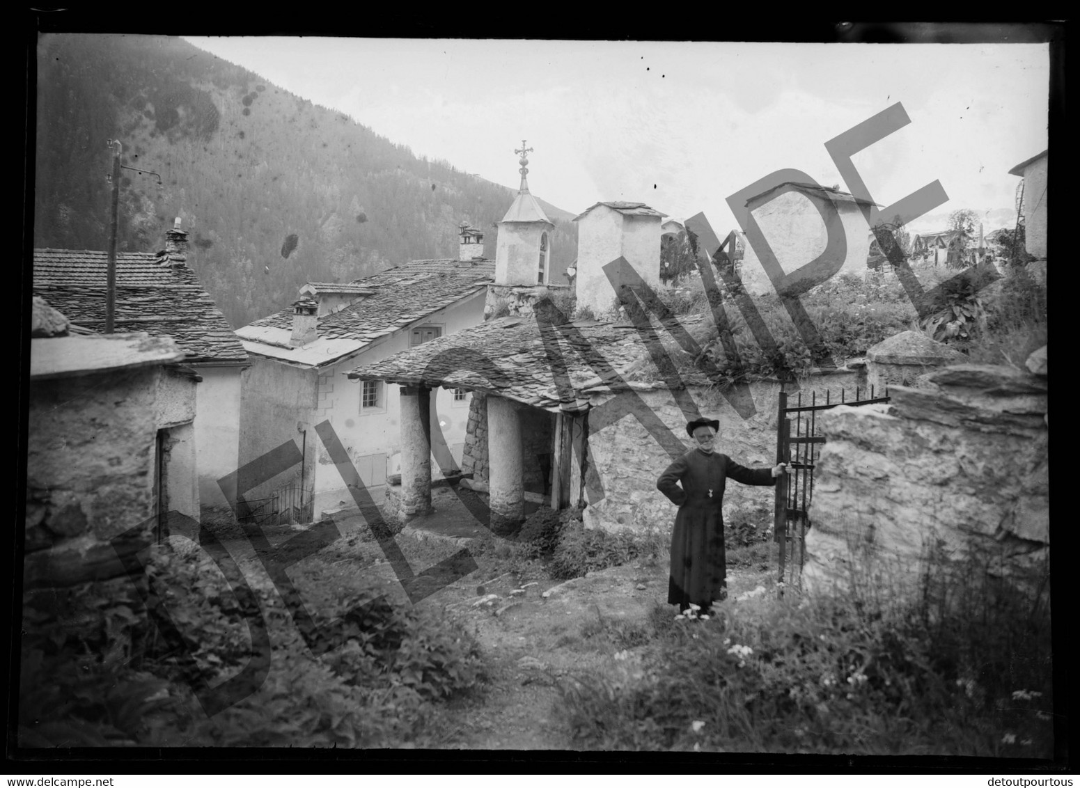 Lot 17 négatifs verre 13x18 Village de PEISEY NANCROIX et Chapelle Notre Dame des VERNETTES Savoie vers 1930