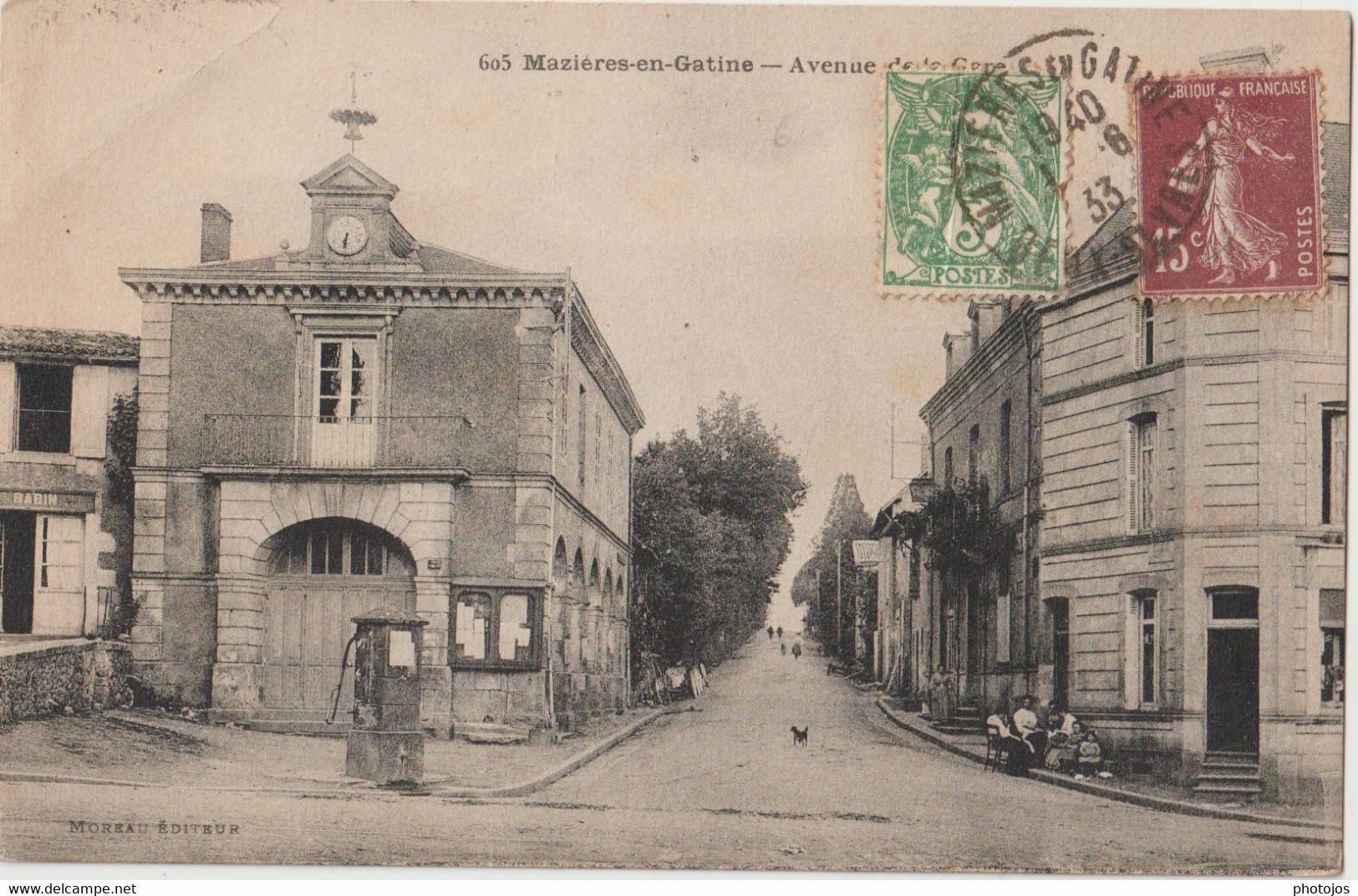 CPA Mazières En Gatine   (79) L'avenue De La Gare Fontaine Avec Pompe à Main   Moreau  Edit 605 RARE - Mazieres En Gatine