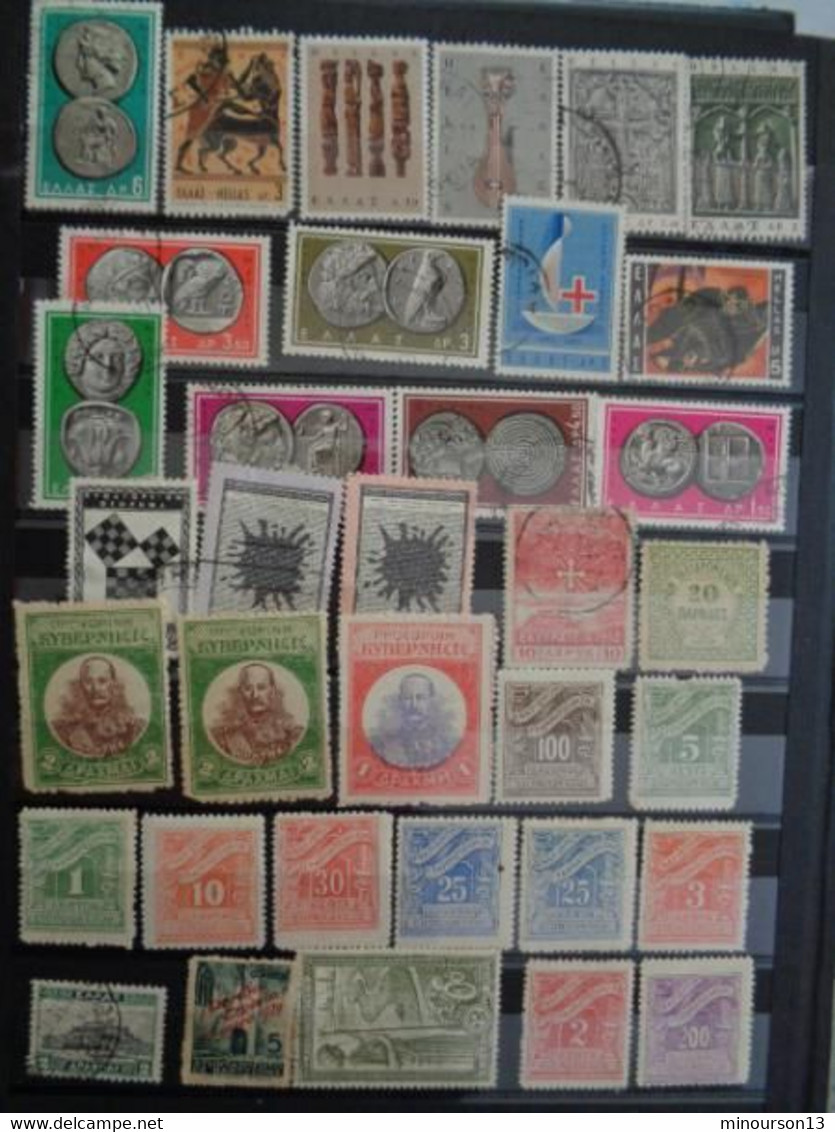 GROS LOT DE TIMBRES EN ALBUM NEUFS ET OBLITERES, TOUS EN PHOTOS