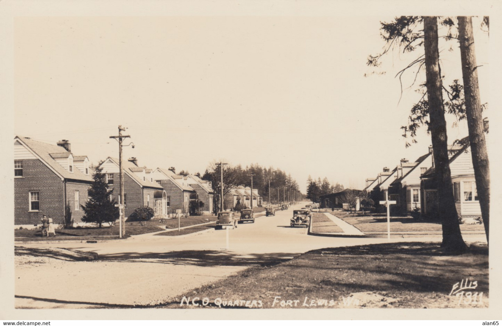 Tacoma Washington, Fort Lewis NCO Quarters, C1940s Vintage Ellis #7311 Real Photo Postcard - Tacoma