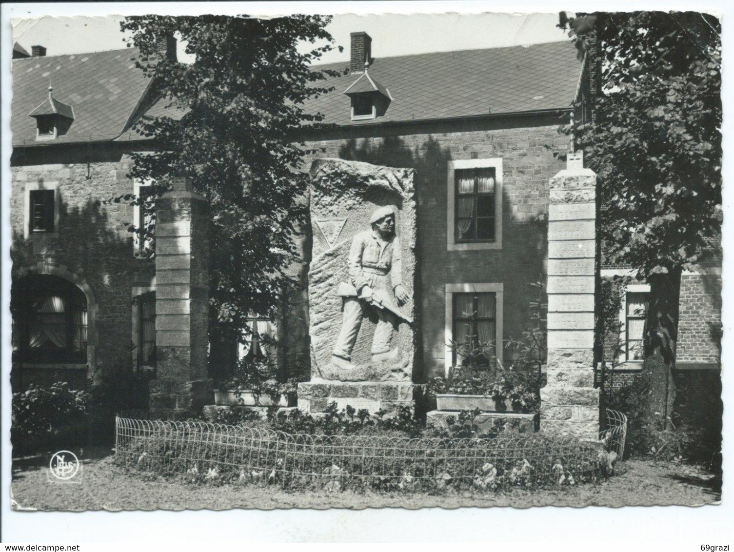 Seny En Condroz Monument De La Résistance - Tinlot